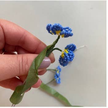 Forget Me Not Beaded Flower Craft Kit -A creative gift idea.
